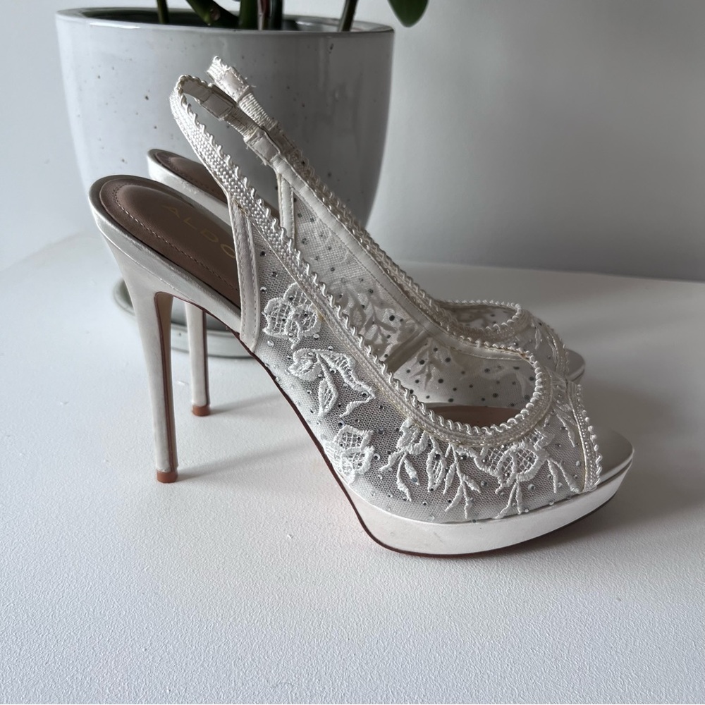 Aldo White Lace Platform Heels